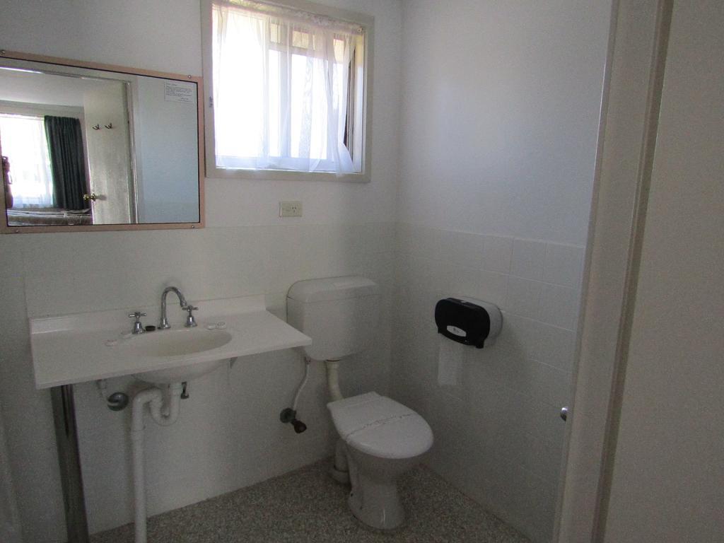 Hanging Rock Family Motel Batemans Bay Exteriér fotografie