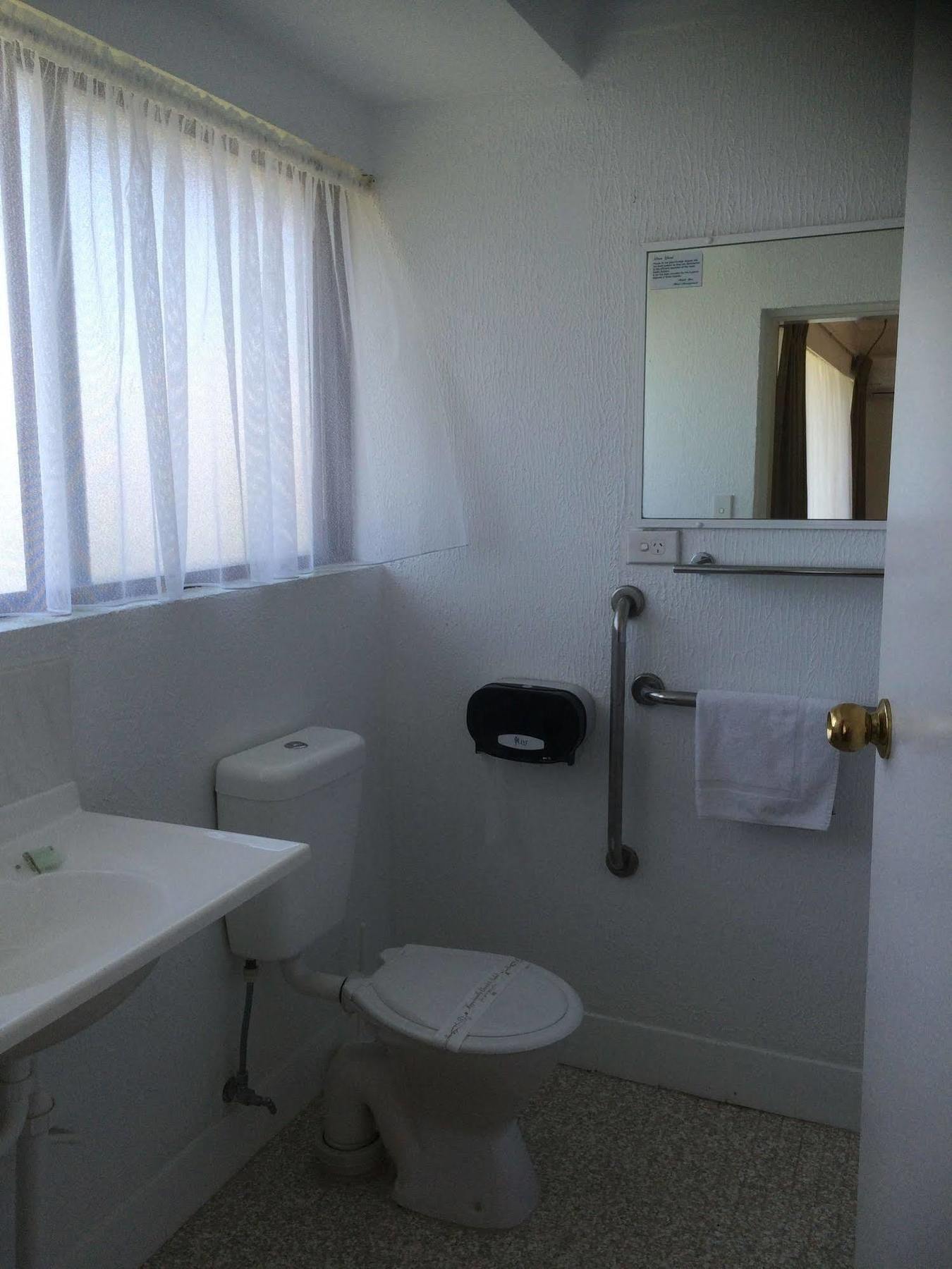Hanging Rock Family Motel Batemans Bay Exteriér fotografie