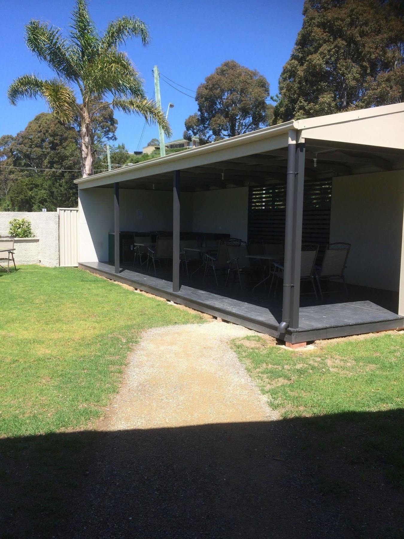 Hanging Rock Family Motel Batemans Bay Exteriér fotografie