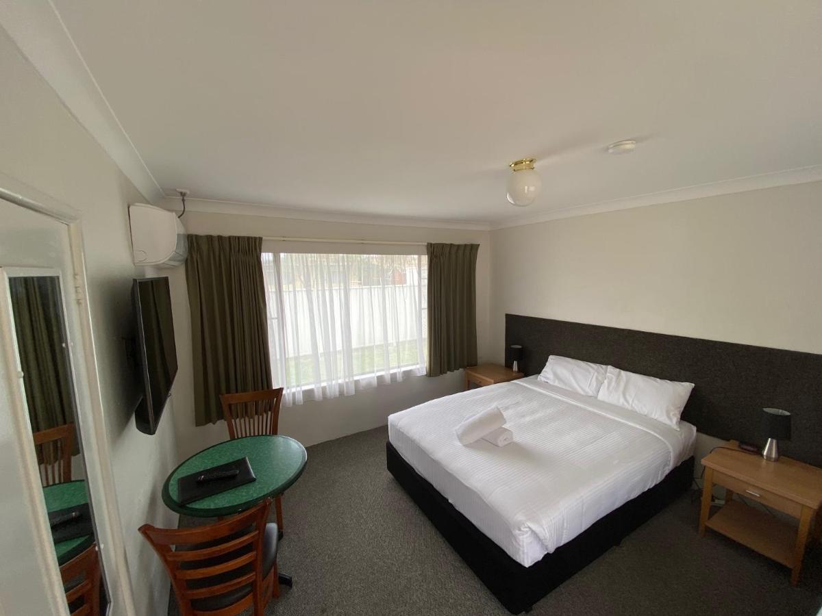 Hanging Rock Family Motel Batemans Bay Exteriér fotografie